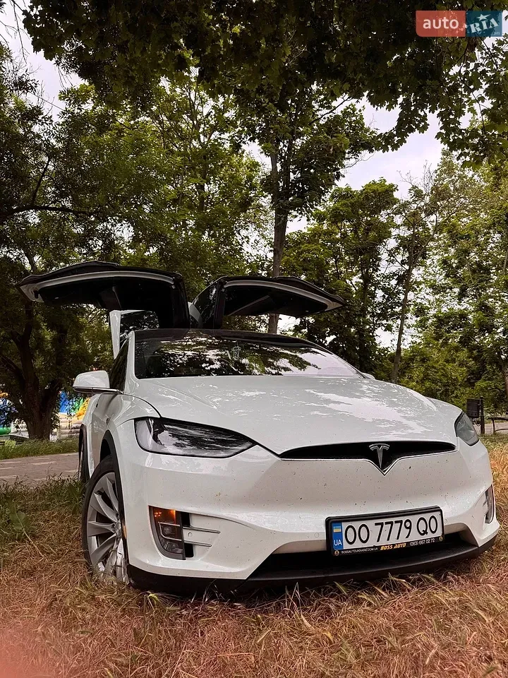 Tesla Model X