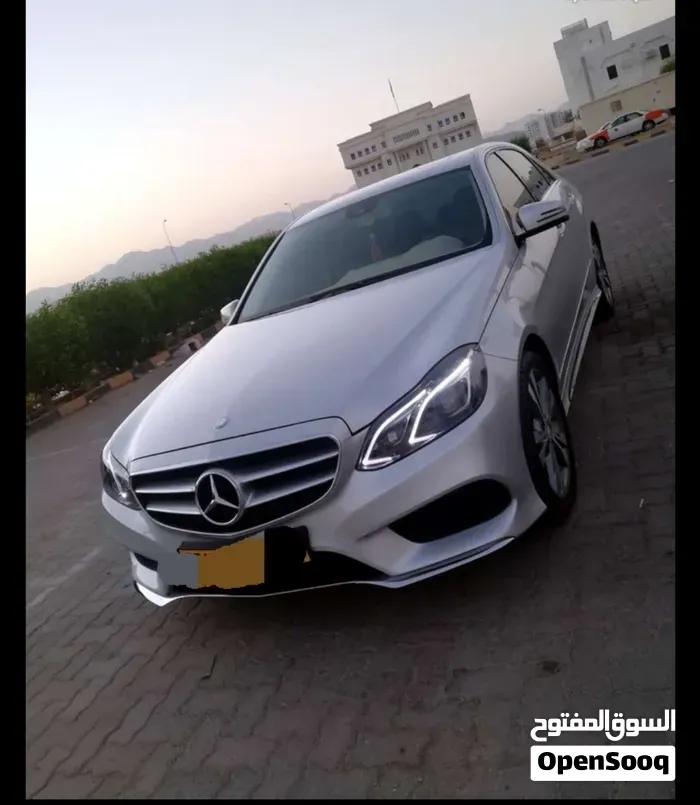 Mercedes-Benz E-Class 2013 photo 2