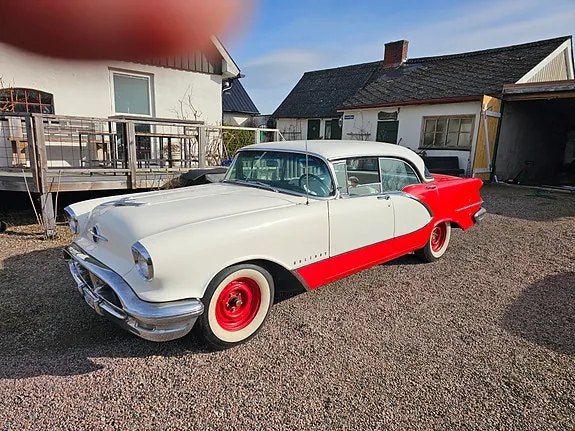 Oldsmobile Ninety-Eight