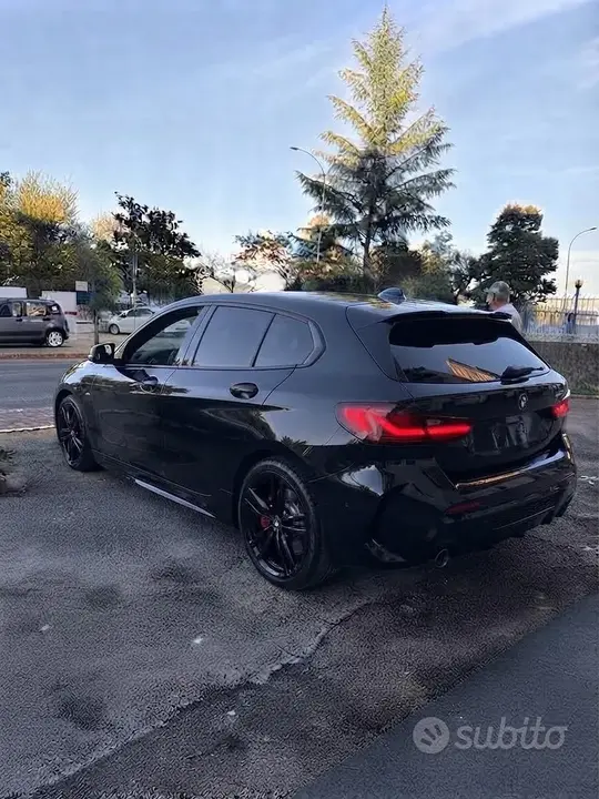 BMW 118I 2022 photo 4