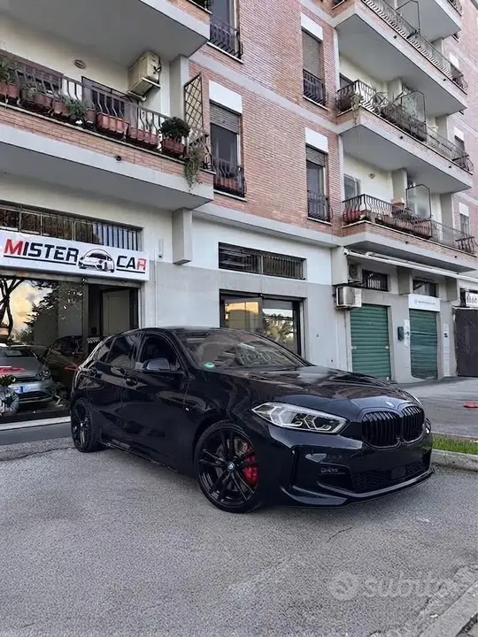 BMW 118I 2022 photo 2