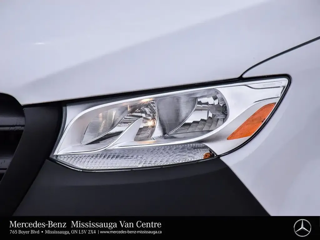 Mercedes-Benz Sprinter 2026 photo 3