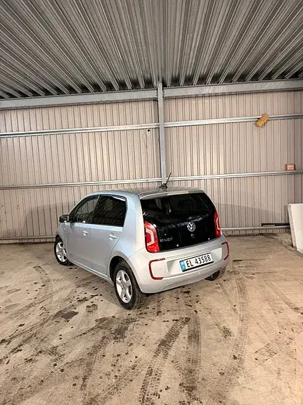 Volkswagen E-Up! 2015 photo 2