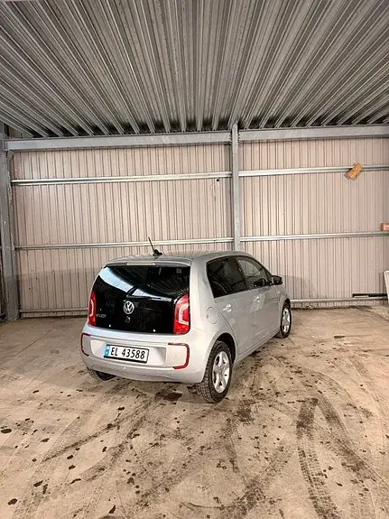 Volkswagen E-Up! 2015 photo 4