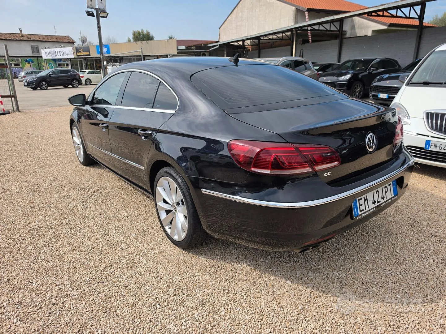 Volkswagen Passat 2012 photo 3