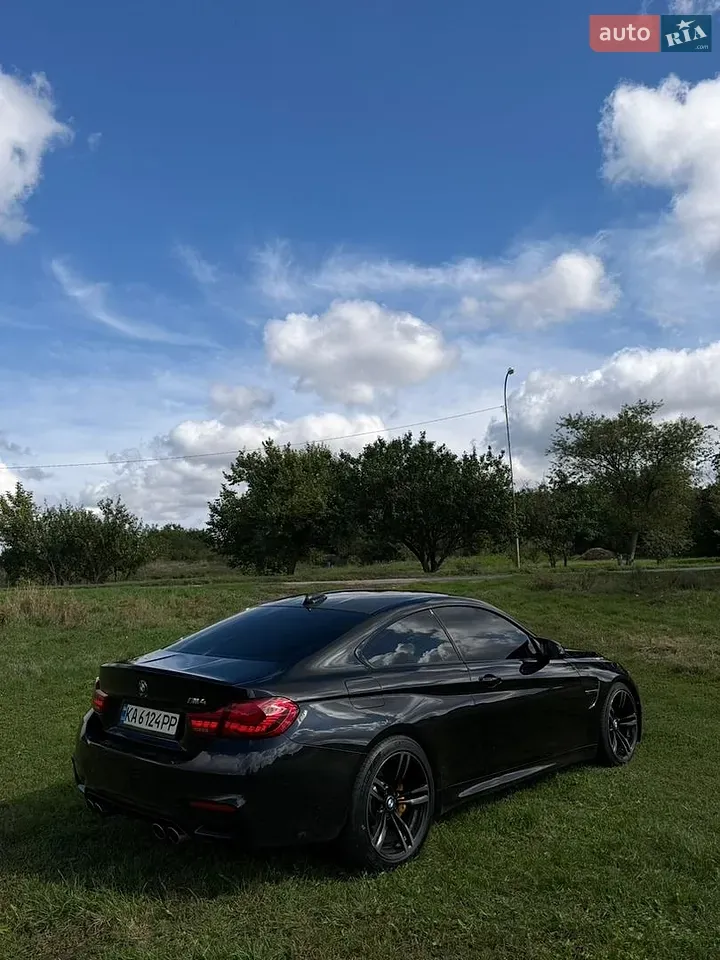 BMW M4 2015 photo 5