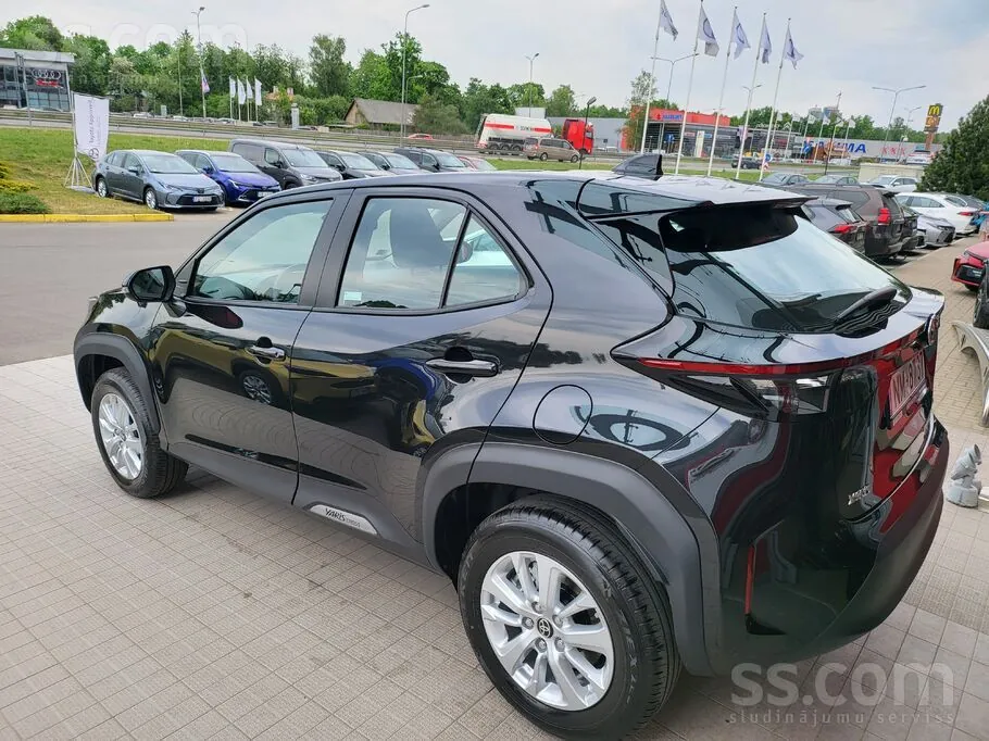 Toyota Yaris Cross 2023 photo 4
