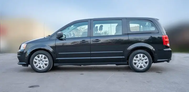 Dodge Caravan 2012 photo 2