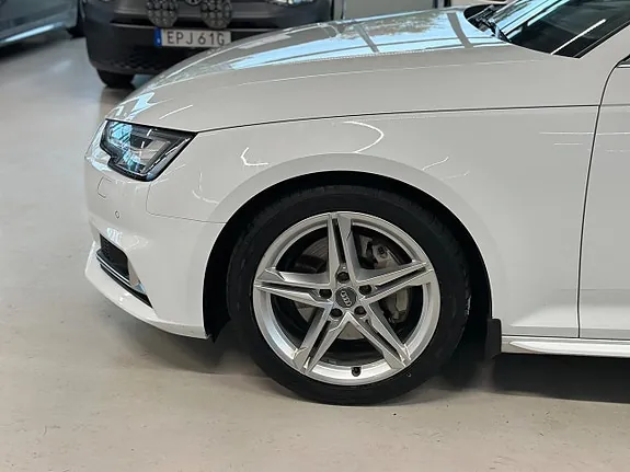 Audi A4 2019 photo 4