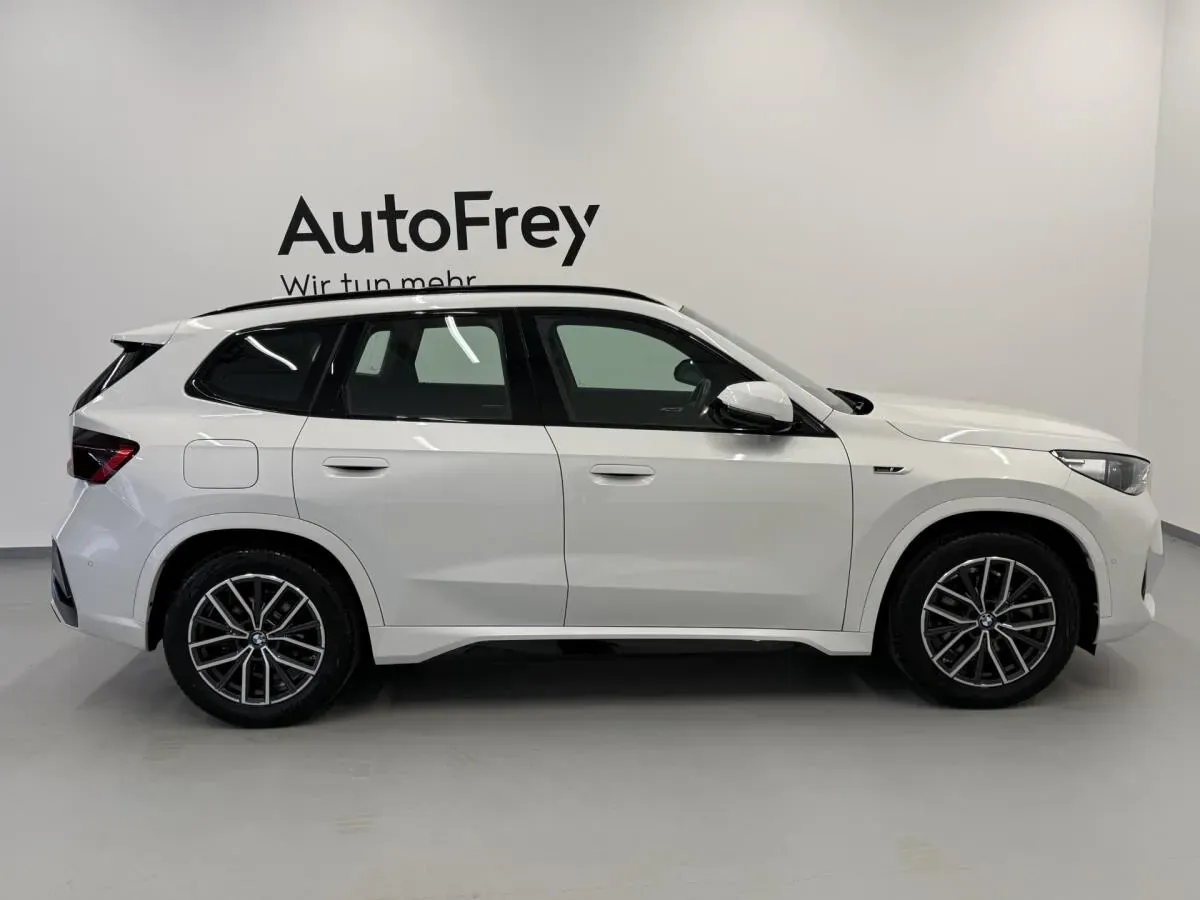 BMW X1 2023 photo 3