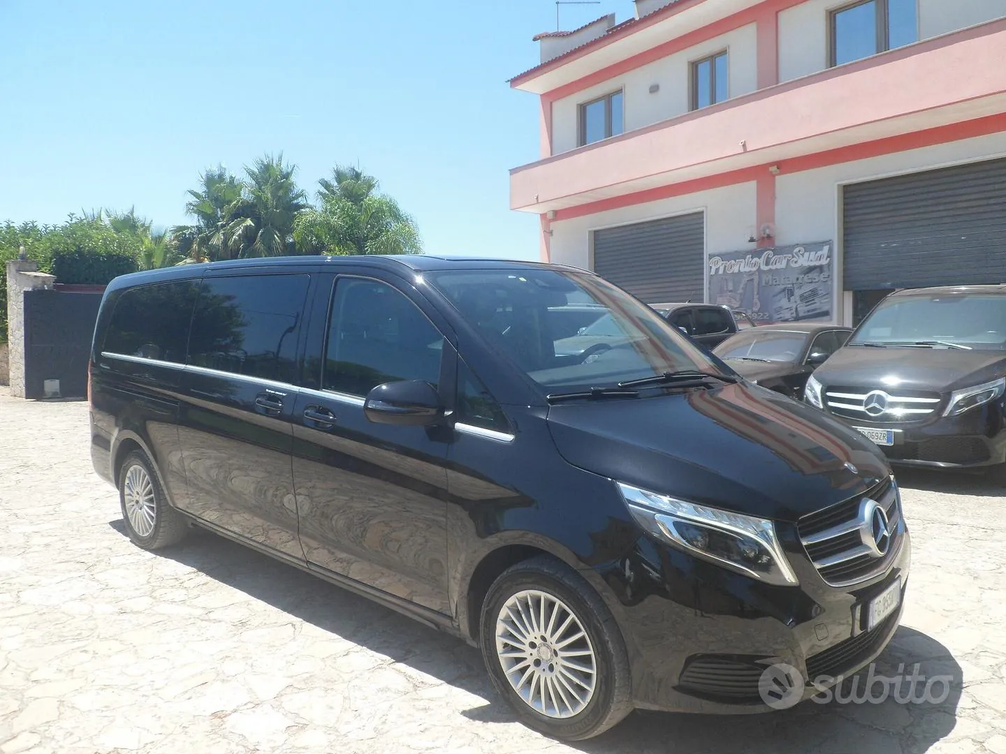 Mercedes-Benz V 2017 photo 3