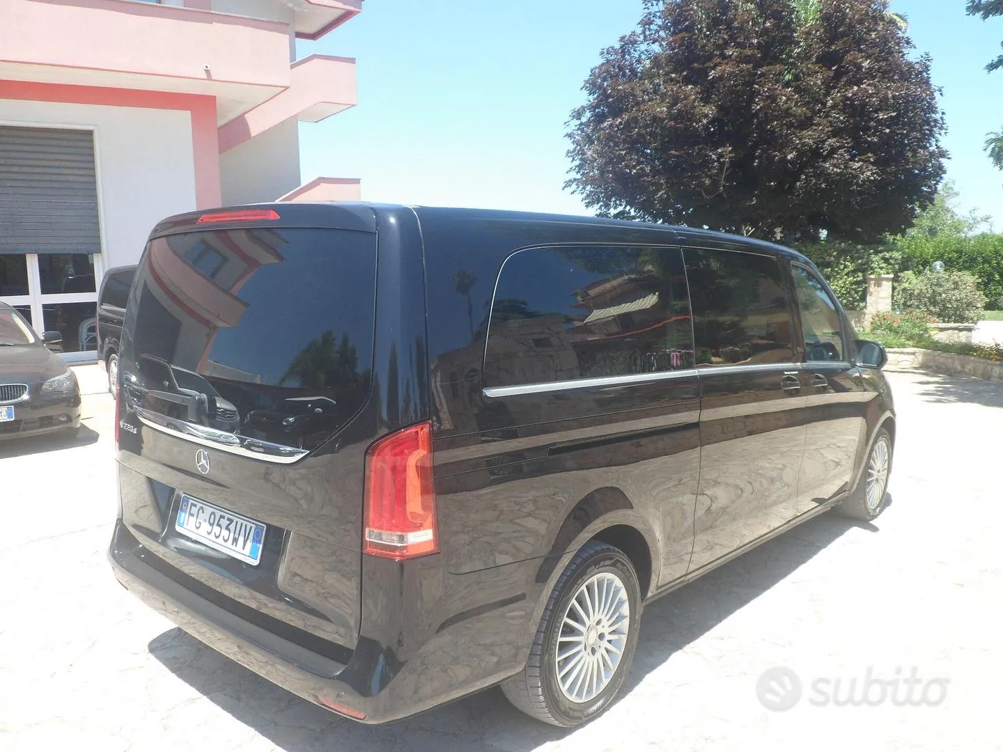 Mercedes-Benz V 2017 photo 5