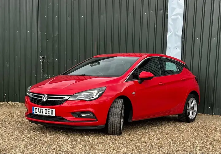 Vauxhall Astra 2017 photo 5