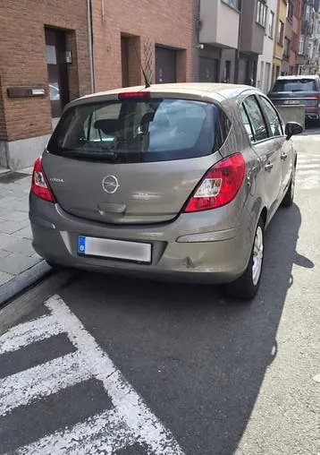 Opel Corsa 2011 photo 2