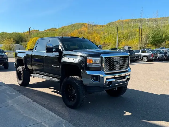 GMC Sierra 2500Hd 2015 photo 3