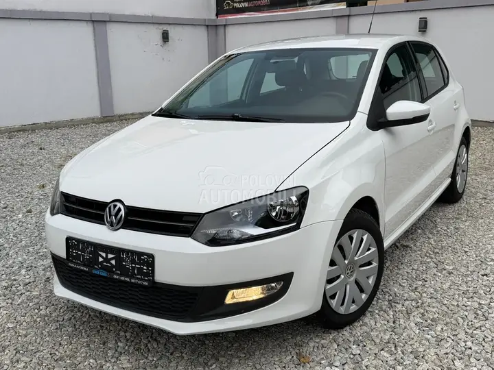 Volkswagen Polo 2012 photo 2