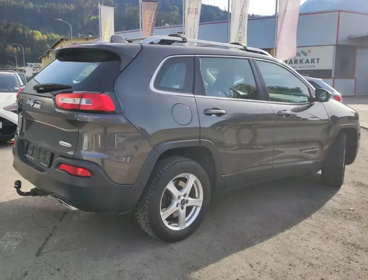 Jeep Cherokee 2015 photo 3