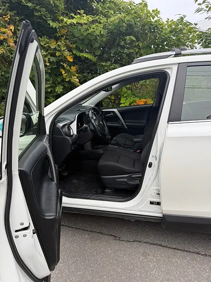 Toyota Rav4 2017 photo 3