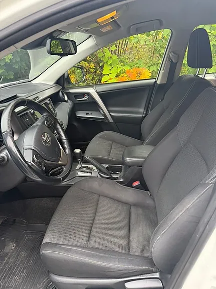 Toyota Rav4 2017 photo 4