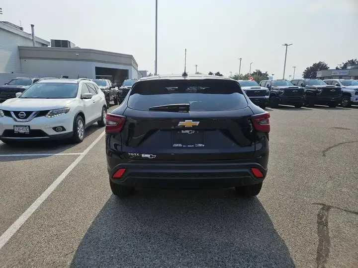 Chevrolet Trax 2024 photo 4