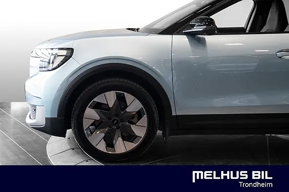 Ford Explorer 2025 photo 5