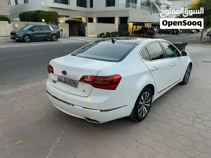 Kia Cadenza 2012 photo 3