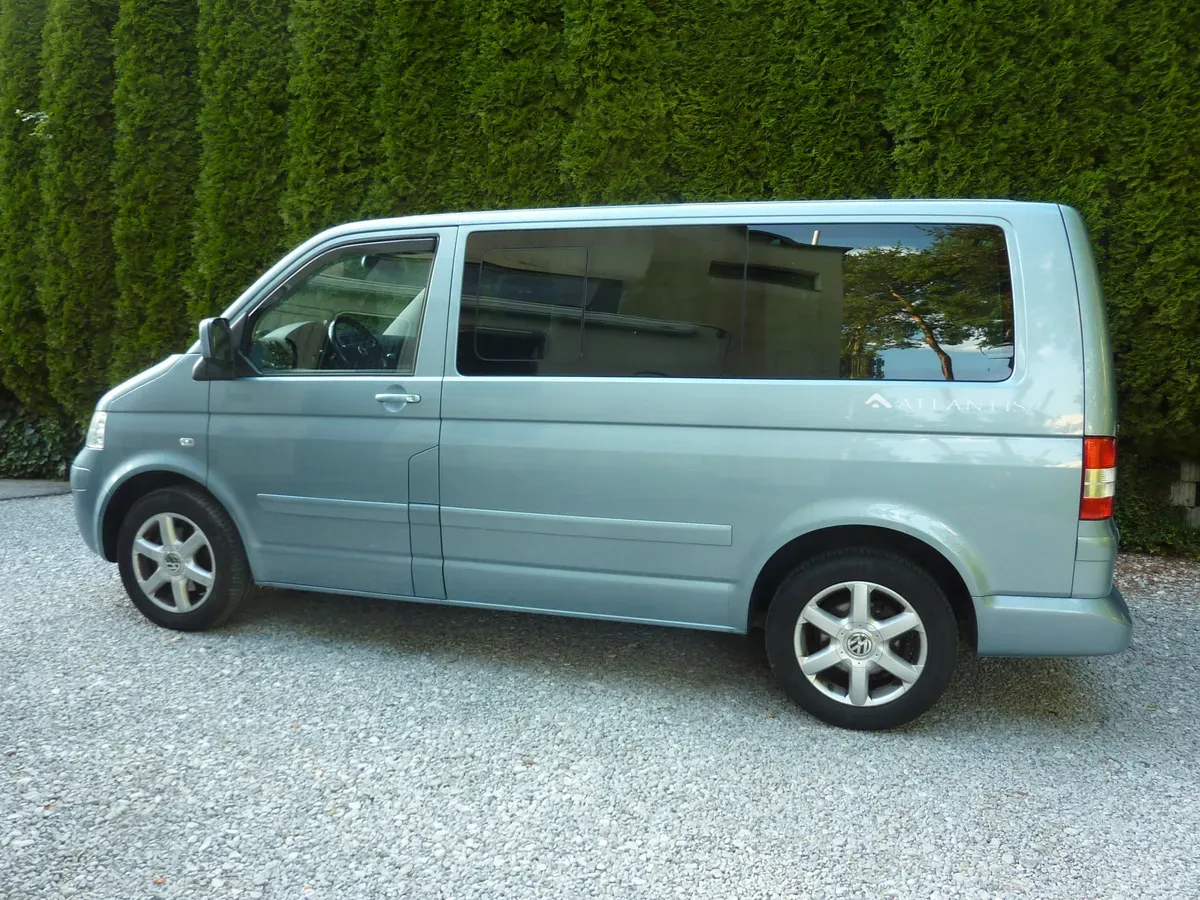 Volkswagen Multivan 2008 photo 2