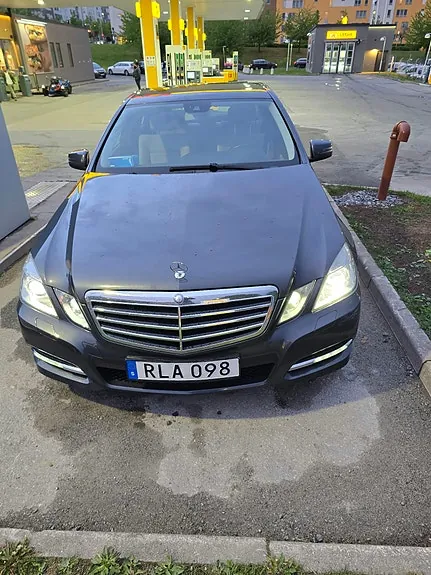 Mercedes-Benz E250