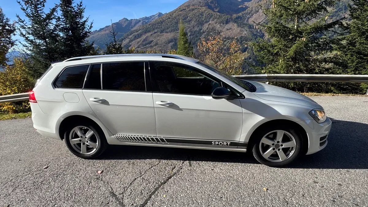 Volkswagen Golf 2013 photo 2