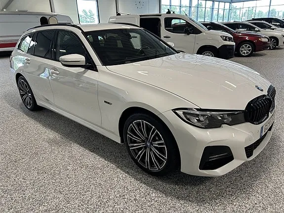 BMW 330E 2022 photo 5