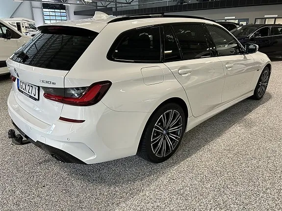 BMW 330E 2022 photo 4
