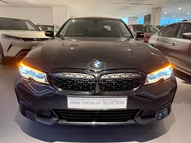 BMW 320I