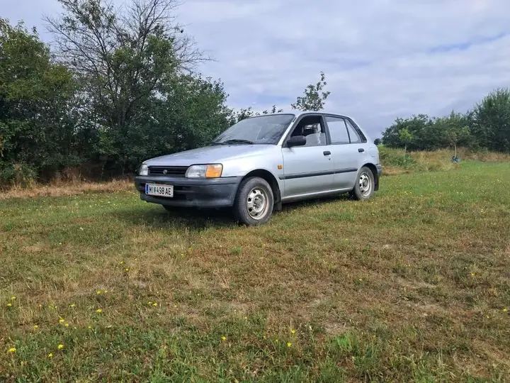 Toyota Starlet