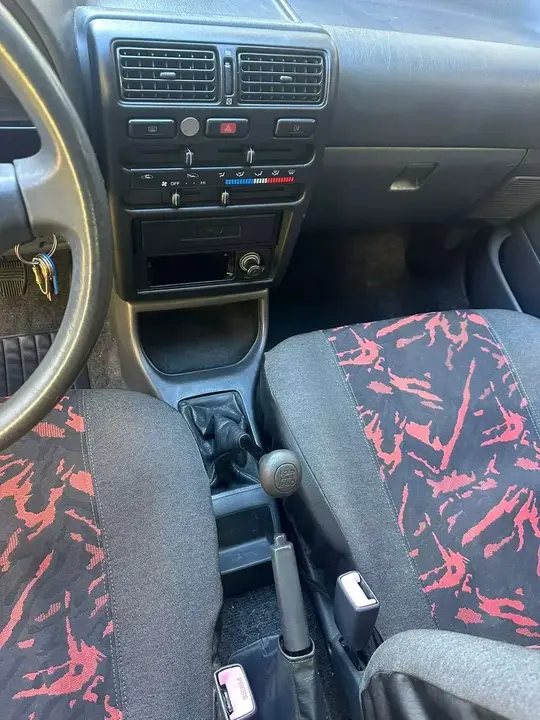 Toyota Starlet 1994 photo 3