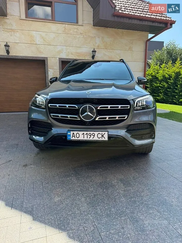 Mercedes-Benz Gls-Class 2022 photo 2