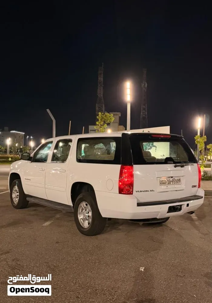 GMC Yukon Xl 2012 photo 4