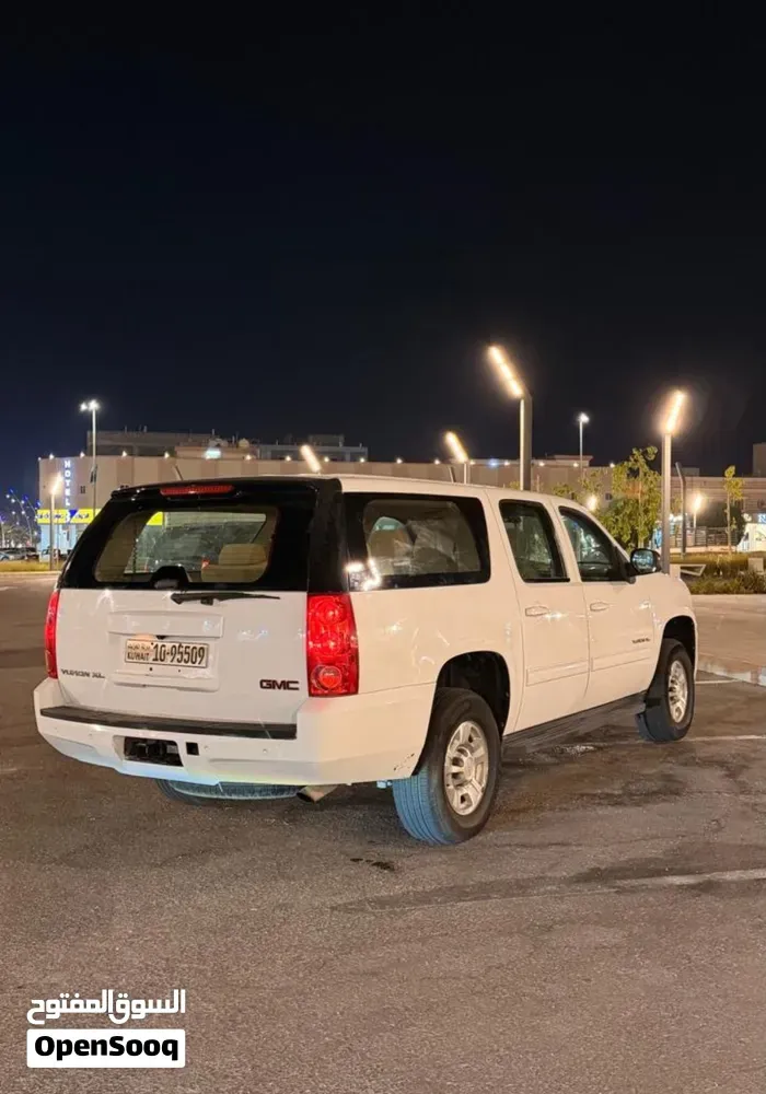 GMC Yukon Xl 2012 photo 3