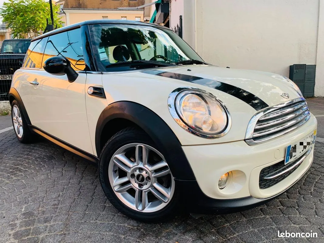 Mini Cooper R56 2010 photo 5