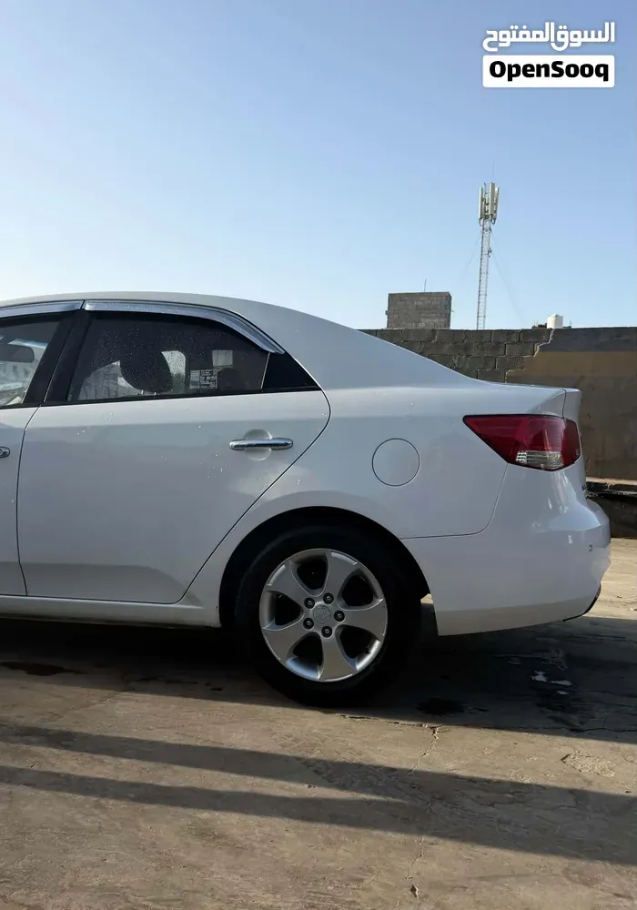 Kia Forte 2010 photo 5