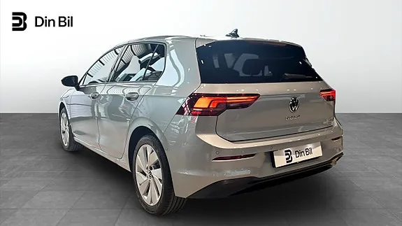 Volkswagen Golf I 2026 photo 3