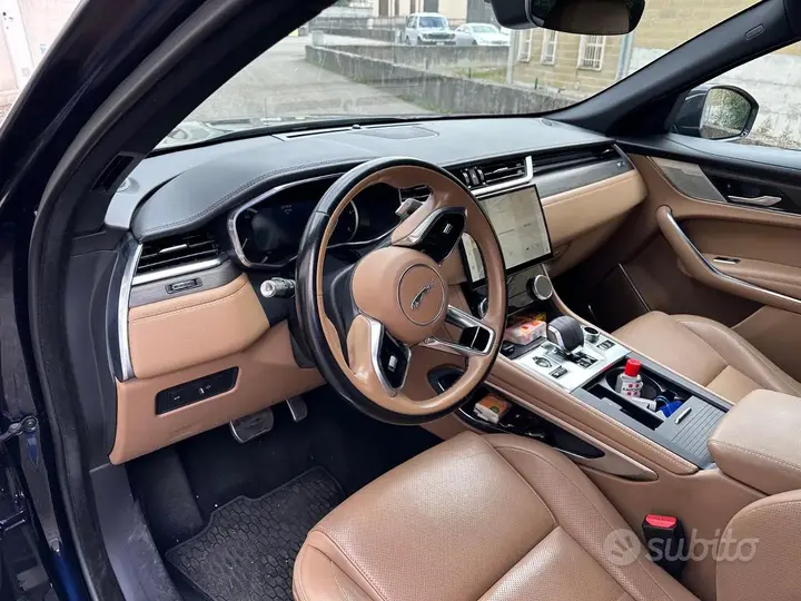 Jaguar F-Pace 2022 photo 3
