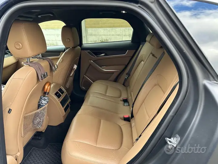 Jaguar F-Pace 2022 photo 4