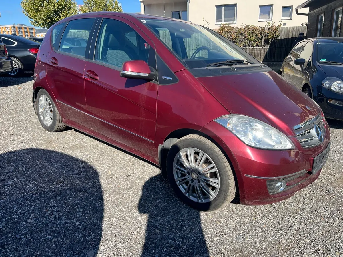 Mercedes-Benz A-Class 2009 photo 3