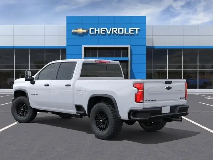 Chevrolet Silverado 2500Hd 2026 photo 3