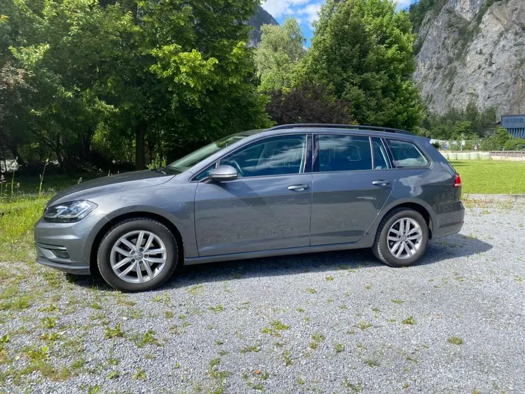 Volkswagen Golf 2018 photo 2