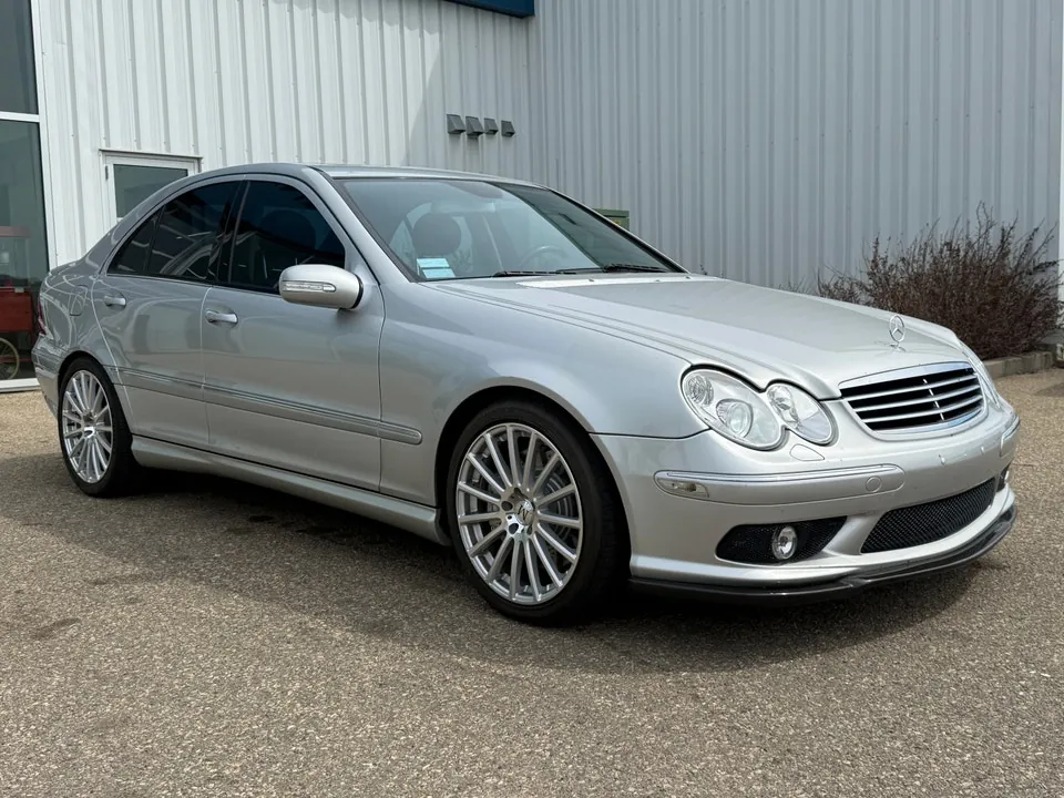 Mercedes-Benz C-Class 2005 photo 3