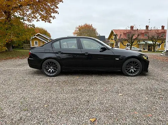 BMW 325I 2006 photo 2