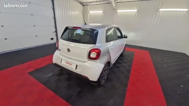 Smart Forfour 2018 photo 5