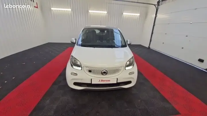 Smart Forfour 2018 photo 2