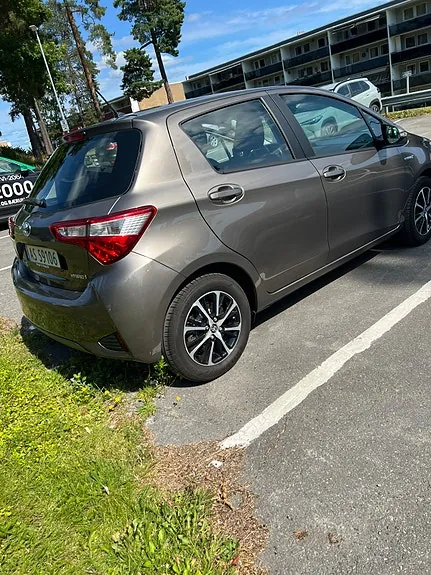 Toyota Yaris 2018 photo 4